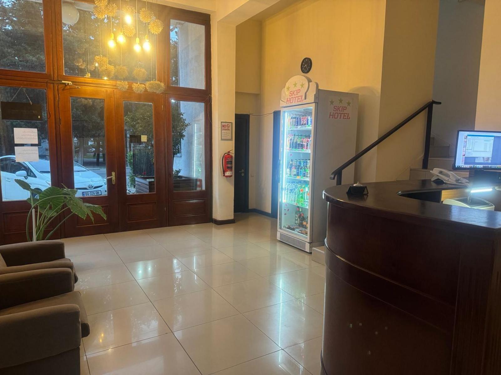 Hotel Skib Тбилиси Екстериор снимка