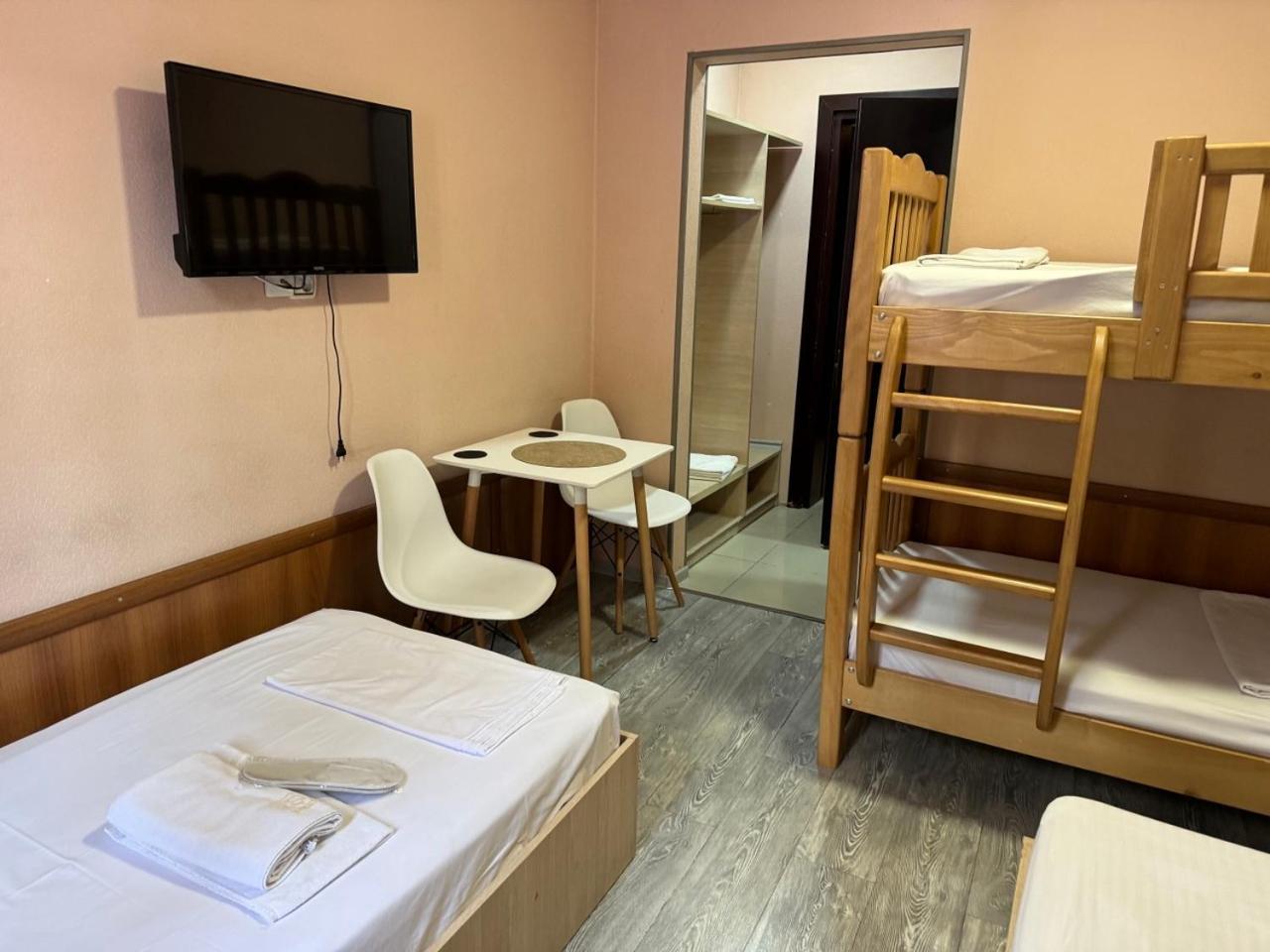 Hotel Skib Тбилиси Екстериор снимка