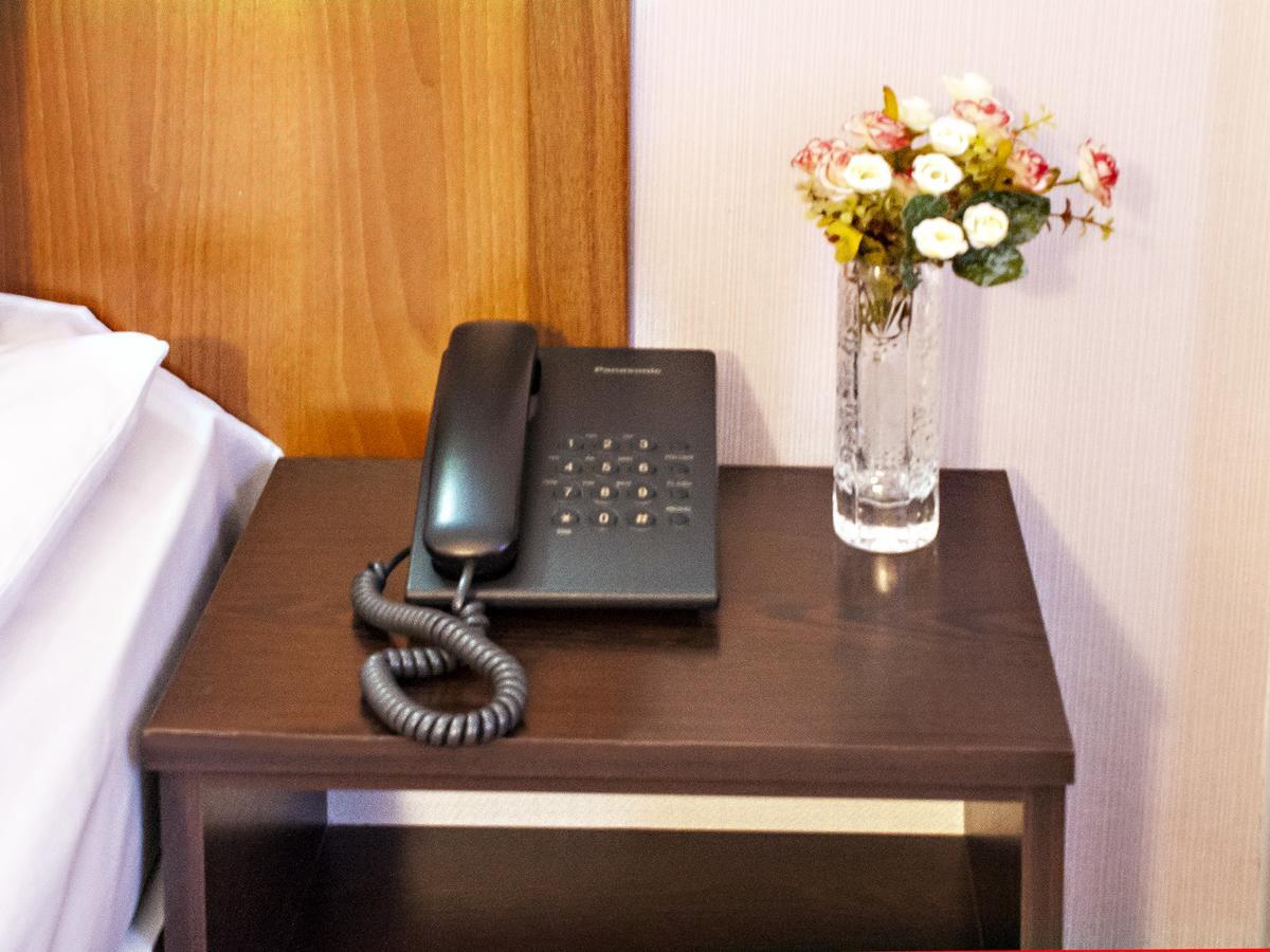 Hotel Skib Тбилиси Екстериор снимка